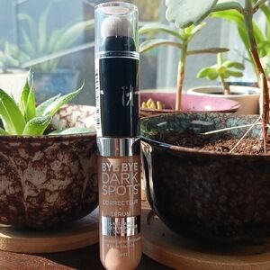 IT Cosmetics Bye Bye Dark Spots Corrector Serum - Natural Tan